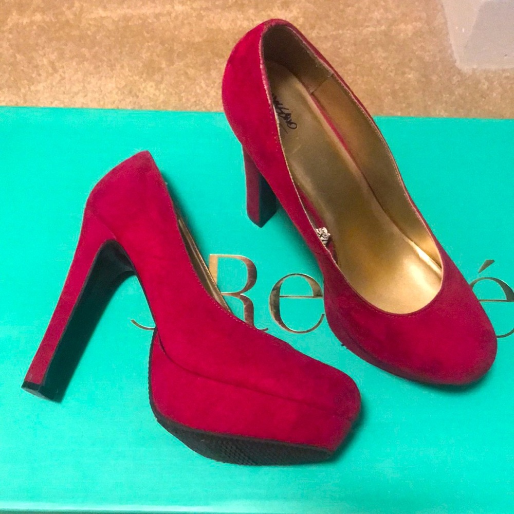Magenta/pink platform shoes